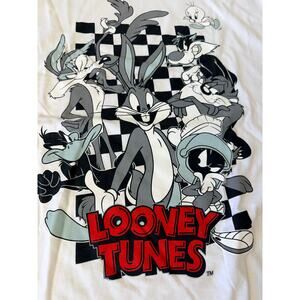 Looney Tunes Graphic Tee Size L NWT Cartoon Shirt Bugs Bunny
